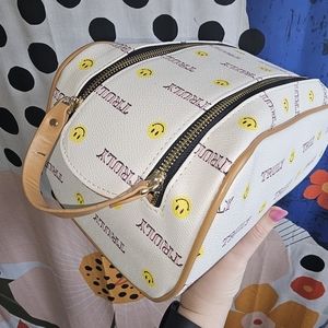 Truly Beauty Vegan Leather Zipper Case for Skincare, Beauty Storage, Travel